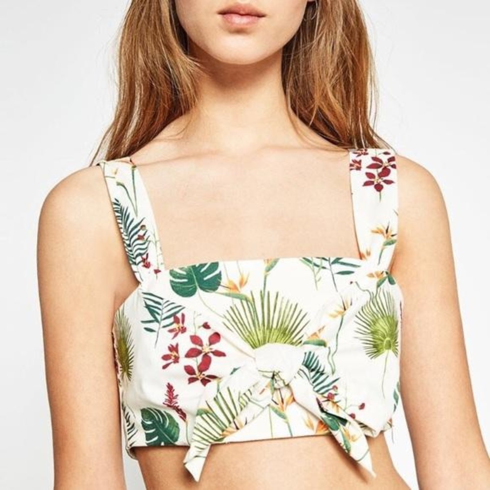 Zara Tropical Print Bralette Crop Top!✨ New-Boutique! - Picture 3 of 16